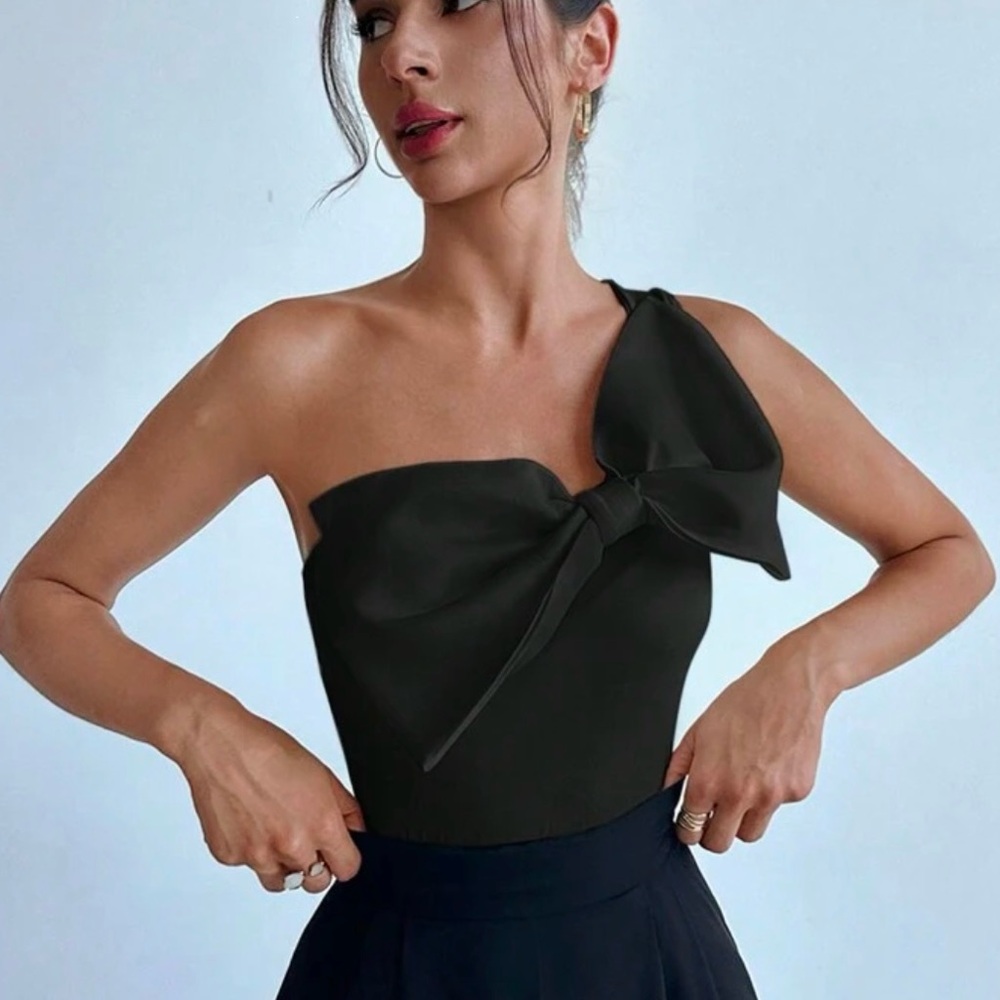 Firerie Black One Shoulder Bow Summer Bodysuit Size 2